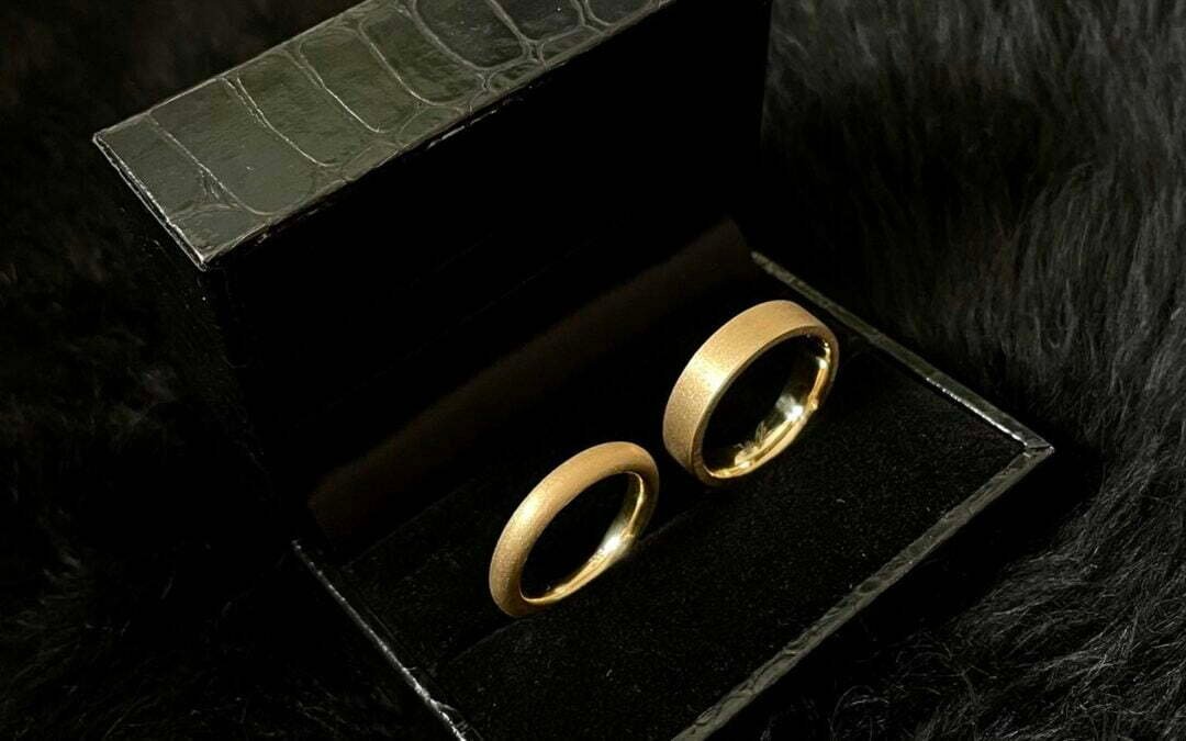 In search of wedding rings? B KREB does also individually customized jewels 🖤  Get in touch & we‘ll do our best to assist you! #gold #ring #custommade #weddingrings #weddingbands #customizedjewelry #contemporaryjewelry #jewelrylover #artjewelry #uniquejewelry #statementjewelry #instajewelry #unisexjewelry #jewelry #jewellery #jewelrydesign #handmadeingermany #design #avantgardejewelry #assesories #darkluxury #darkfashion #slowfashion #supportyourlocals #buylesschosewell #minimal #urbanstyle #urbanminimalism #berlinstyle #bkrebjewelryberlin