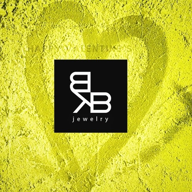 🩶 VALENTINE‘s close! 🩶 Stay up to date about special offers and limited editions by subscribing to the B KREB newsletter. Check therefore my shop.bkreb.com front page. #loveisintheair #love #jewelrylover #jewelryaddict #valentines #valentinegifts #custommadejewelry #artisanjewelry #handcraftedjewelry #uniquegifts #avantgardefashion #statementjewelry #darkstyle #urbanstyle #bkrebjewelryberlin